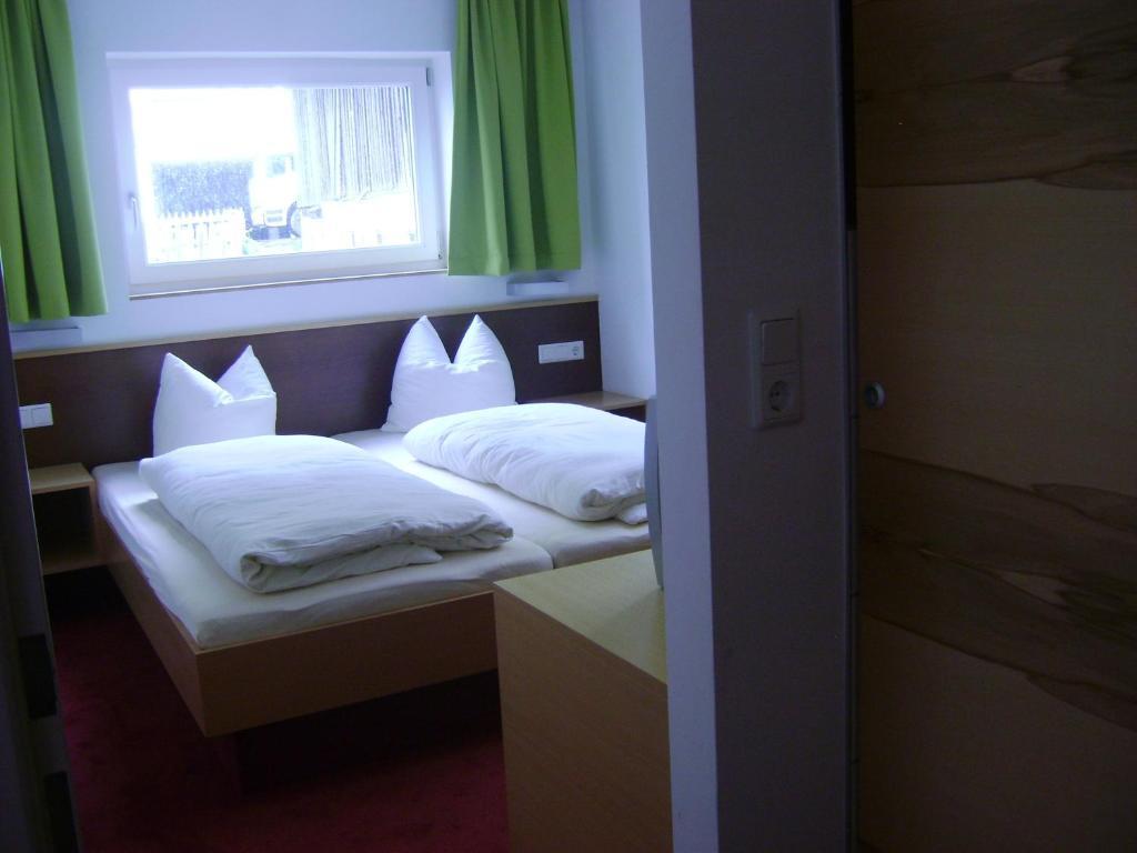Almandin Apartments Ischgl Quarto foto